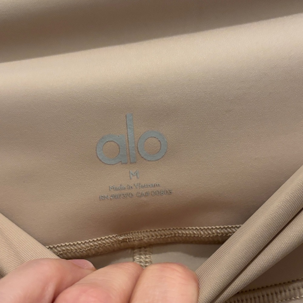 ALO Yoga 7/8 airlift - Picture 4 of 6